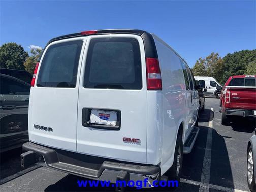 2023 GMC Savana 2500 Work Van