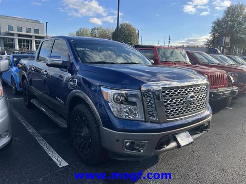 2017 Nissan Titan Platinum Reserve