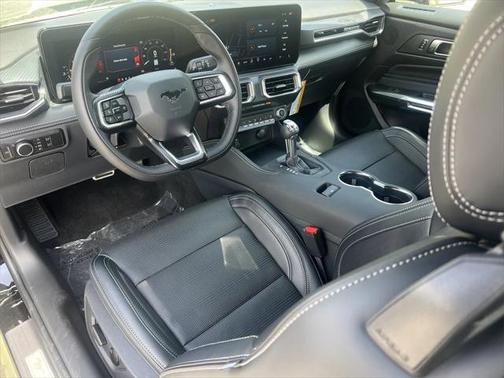 2025 Ford Mustang EcoBoost Premium