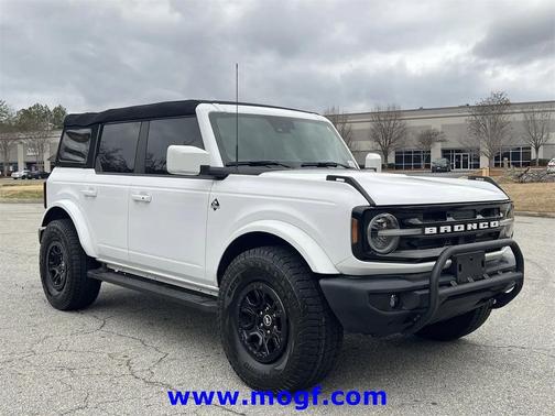 2023 Ford Bronco Outer Banks