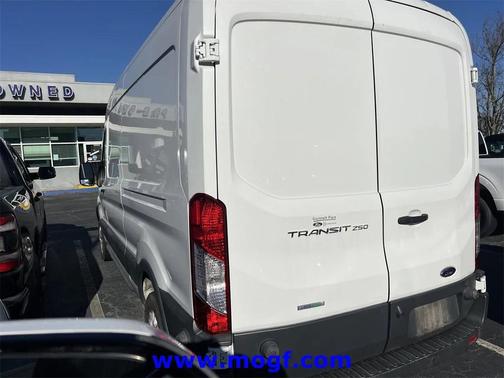 2017 Ford Transit-250 Base