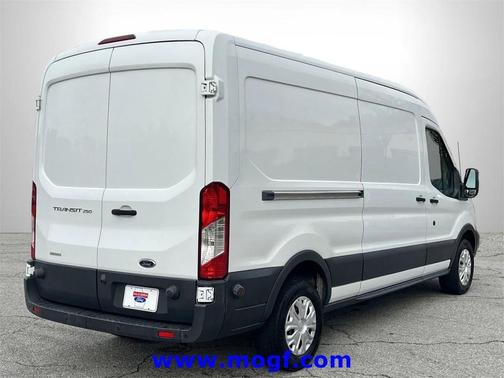 2017 Ford Transit-250 Base