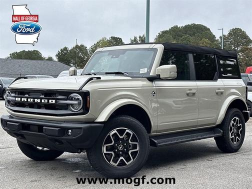 2025 Ford Bronco Outer Banks