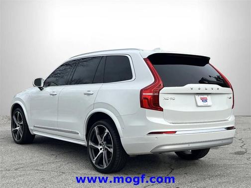 2022 Volvo XC90 T6 Inscription