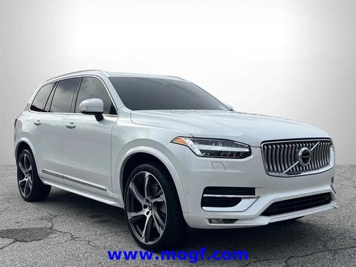 2022 Volvo XC90 T6 Inscription