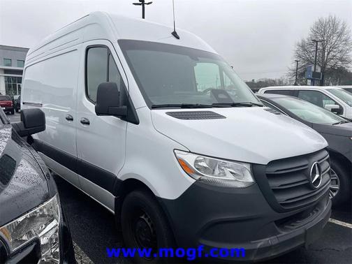 2025 Mercedes-Benz Sprinter 2500 Standard Roof
