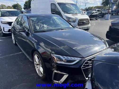 2023 Audi A4 45 S line Premium Plus