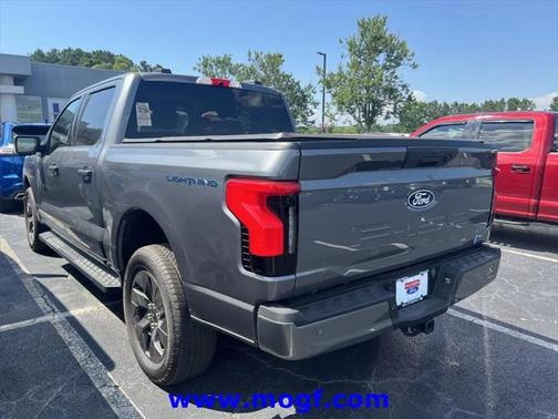 2024 Ford F-150 Lightning XLT