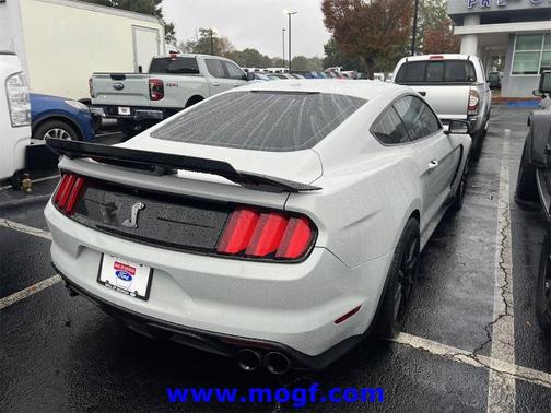 2017 Ford Shelby GT350 Base