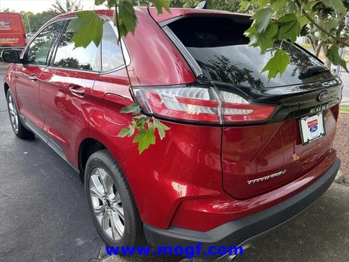 2023 Ford Edge Titanium