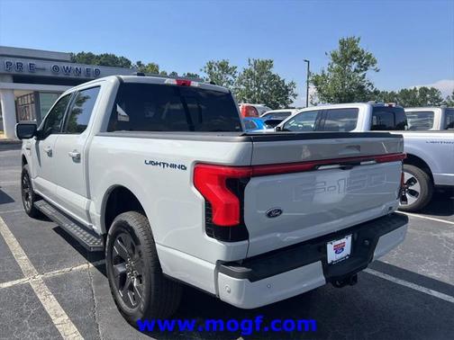2023 Ford F-150 Lightning LARIAT