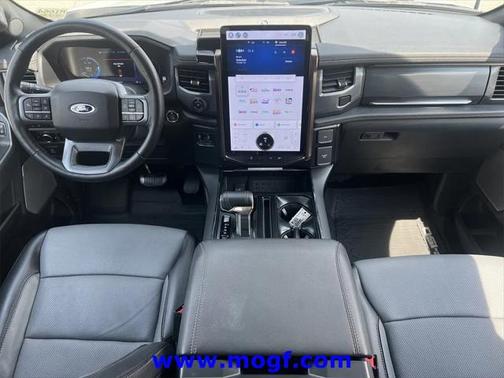 2023 Ford F-150 Lightning LARIAT