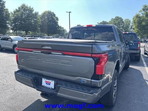 2023 Ford F-150 Lightning LARIAT