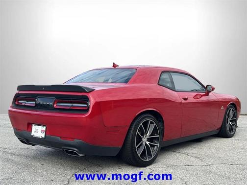 2016 Dodge Challenger R/T Scat Pack