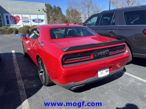 2016 Dodge Challenger R/T Scat Pack