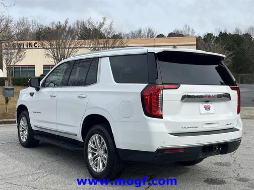 2023 GMC Yukon SLT