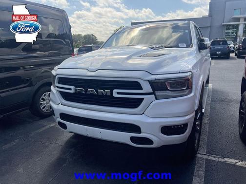 Bright White Clearcoat 2020 RAM 1500 Laramie