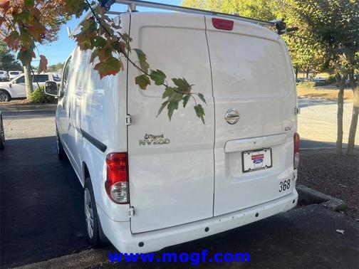 2021 Nissan NV200 SV