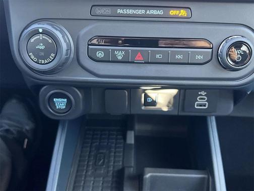 2025 Ford Maverick Lobo