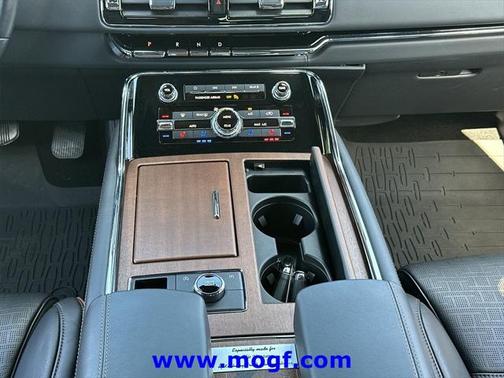 2024 Lincoln Navigator Black Label