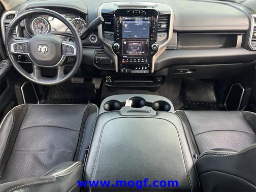 2023 RAM 2500 Laramie Crew Cab 4x4 6'4' Box