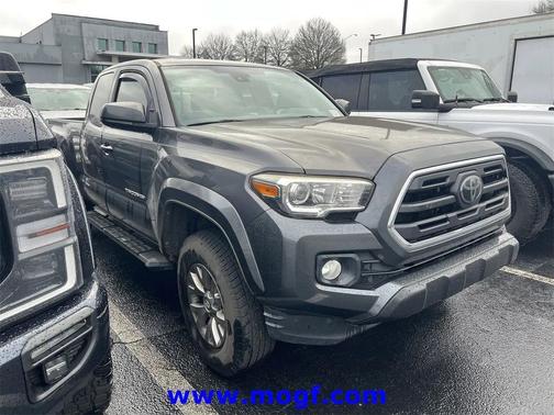 2018 Toyota Tacoma SR5