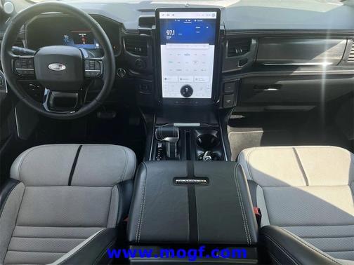 2023 Ford F-150 Lightning Platinum