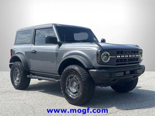 Gray Metallic 2025 Ford Bronco Base