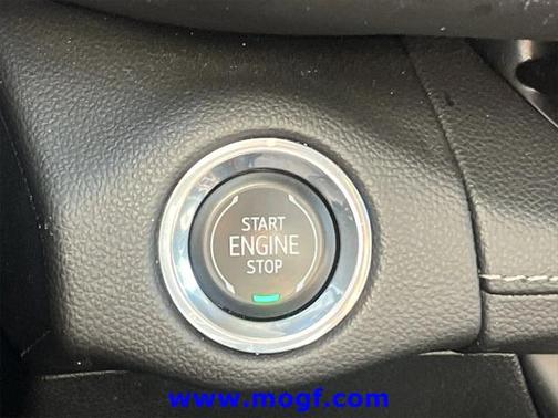 2023 Buick Envision Essence FWD