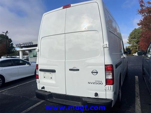 2021 Nissan NV Cargo NV2500 HD S V6