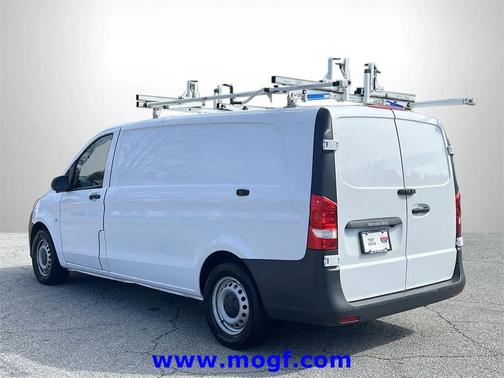 2023 Mercedes-Benz Metris Base