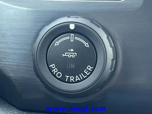 2024 Ford F-150 Lightning LARIAT