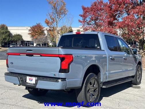 2023 Ford F-150 Lightning LARIAT
