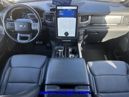 2023 Ford F-150 Lightning LARIAT