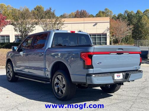 2023 Ford F-150 Lightning LARIAT