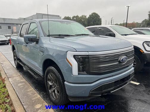 2023 Ford F-150 Lightning LARIAT