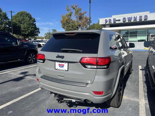2022 Jeep Grand Cherokee Laredo