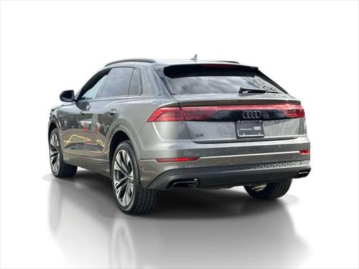 2025 Audi Q8 Premium Plus 55 TFSI quattro