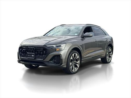 2025 Audi Q8 Premium Plus 55 TFSI quattro
