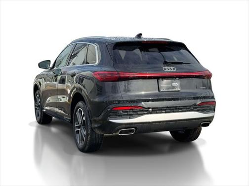 2025 Audi Q5 Premium TFSI quattro S tronic