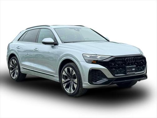 2025 Audi Q8 Premium 55 TFSI quattro