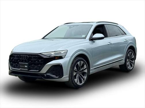 2025 Audi Q8 Premium 55 TFSI quattro