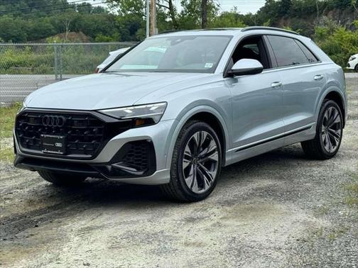 2025 Audi Q8 Premium 55 TFSI quattro