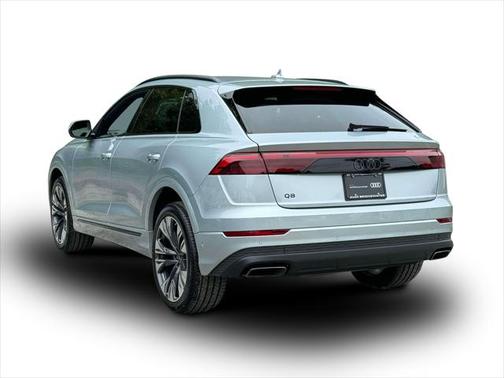2025 Audi Q8 Premium 55 TFSI quattro