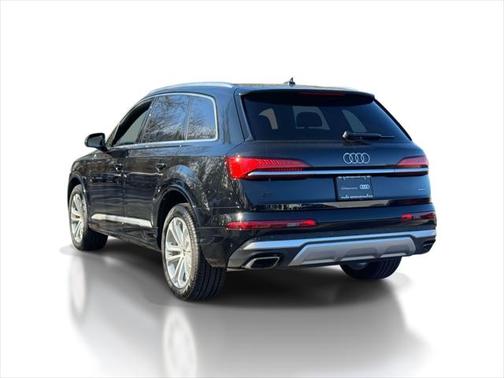 2025 Audi Q7 Premium Plus 55 TFSI quattro Tiptronic