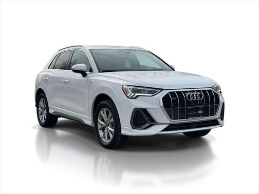 2025 Audi Q3 Premium 45 TFSI S line quattro Tiptronic