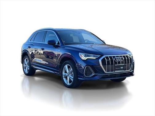 2024 Audi Q3 Premium 45 TFSI S line quattro Tiptronic