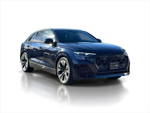 2025 Audi Q8 Premium Plus 55 TFSI quattro