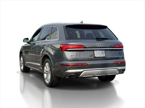 2025 Audi Q7 Premium 45 TFSI quattro Tiptronic