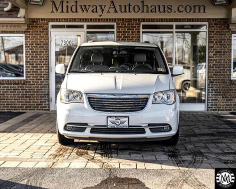 2015 Chrysler Town & Country Touring